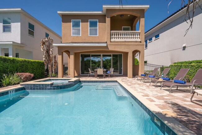 Building Photo - 909 Desert Mountain Ct
