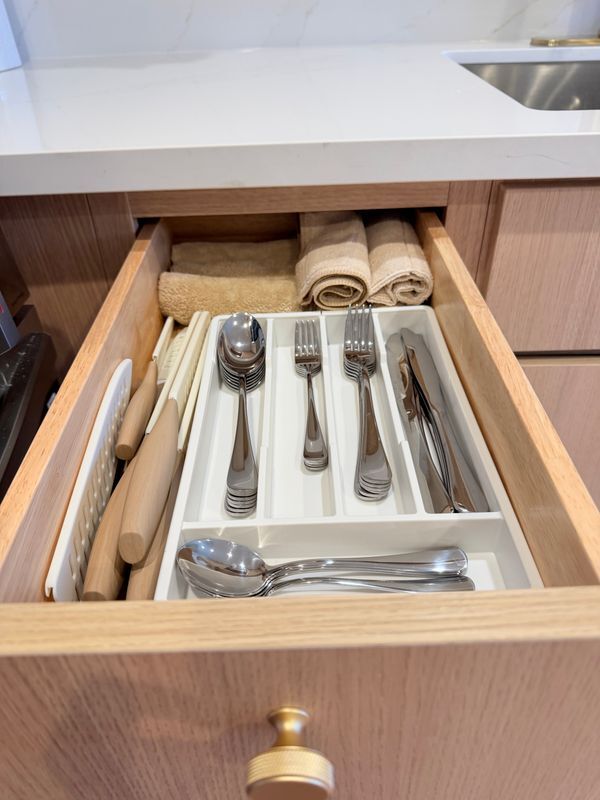 Building Photo - 9966 Pacific Ave