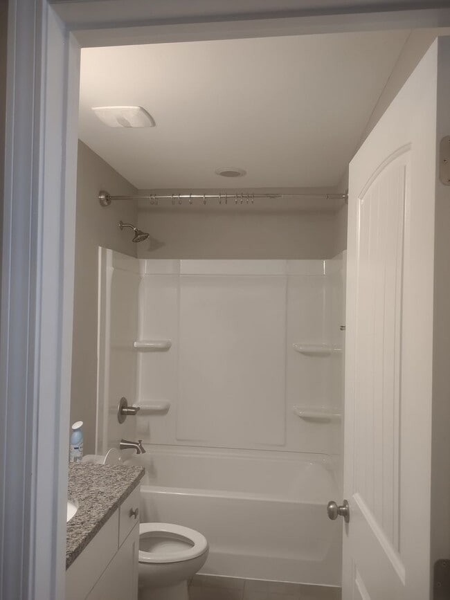 Building Photo - Spectacular Three Bedroom Home in Liberty Ridge!