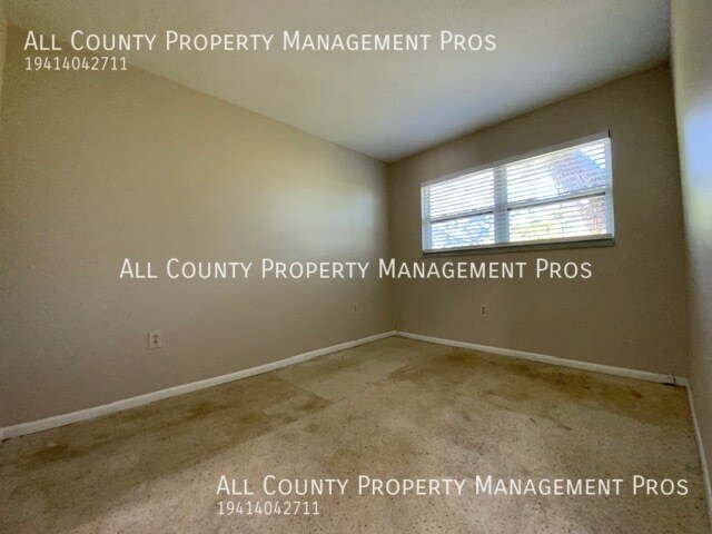 Building Photo - 5820 Murdock Ave