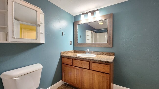 Building Photo - Elegant Stephens Pointe Condominiums