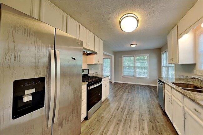 Building Photo - 312 Sterling Trail