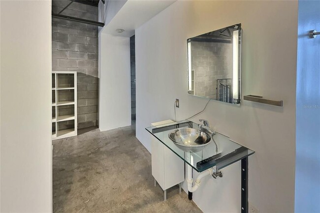 Building Photo - 217 N 12th St