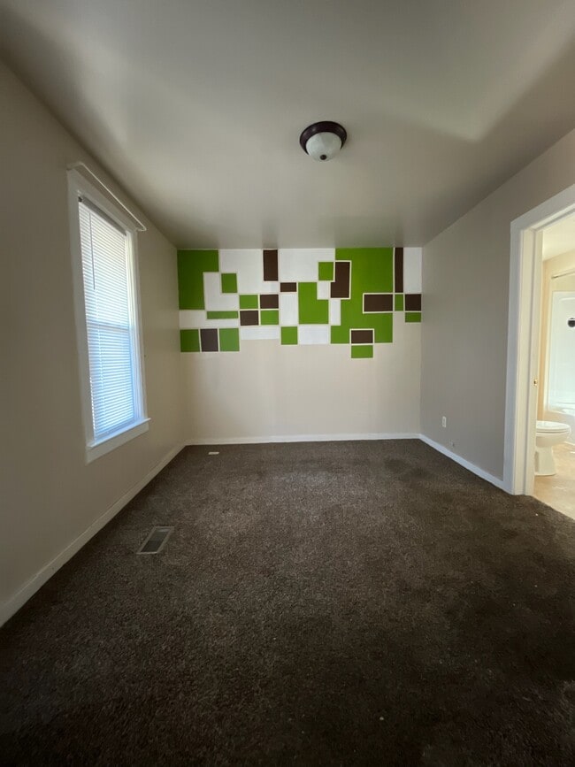 Building Photo - 712 Terrace Ave