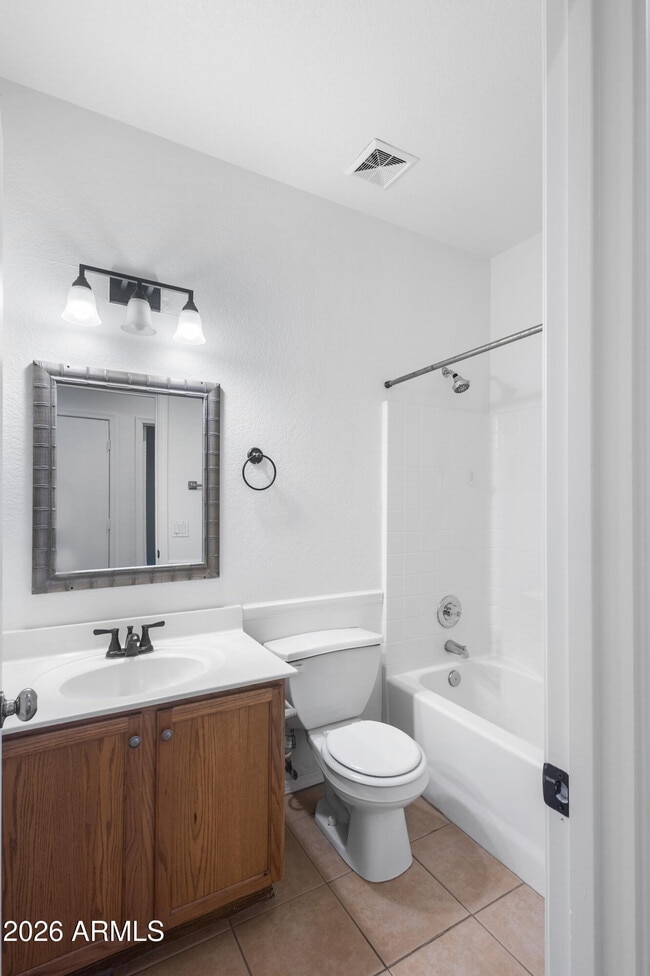 Building Photo - 15623 W Ocotillo Ln
