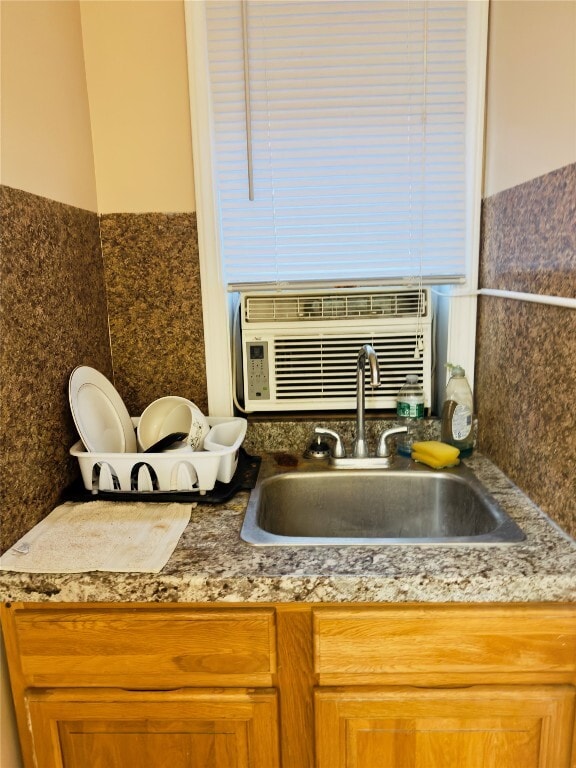 Building Photo - 1304 Monroe St