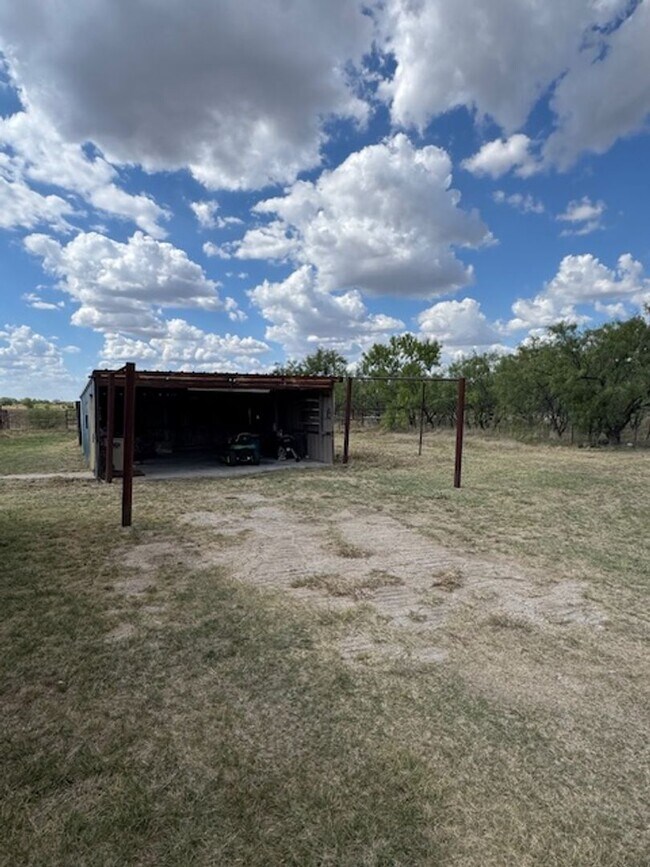 Building Photo - 6227 CR 137