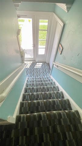 Building Photo - 3215 Douglas Ave