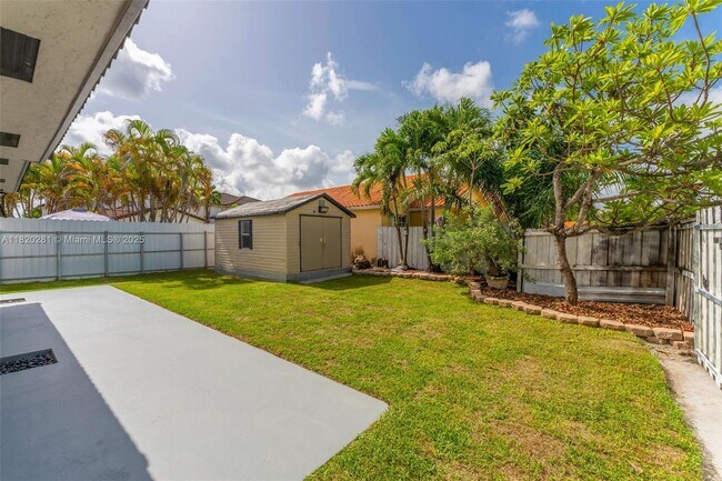 Building Photo - 14642 SW 99th St
