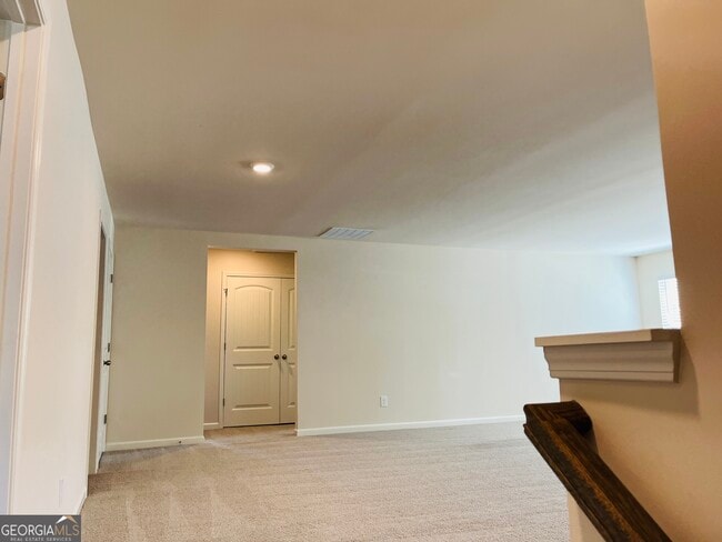 Building Photo - 910 Sly Fox Run