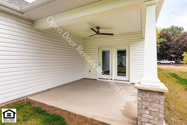 Building Photo - 307 Toledo St