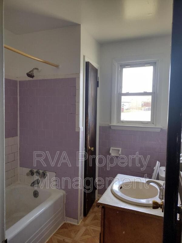 Building Photo - 1311 Beazley St