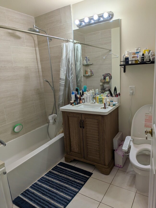 Building Photo - 311 Washington St