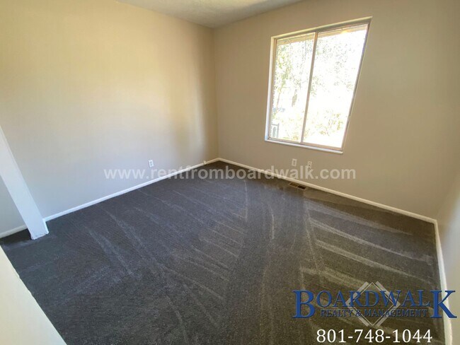 Building Photo - 1453/1455 W 2320 S