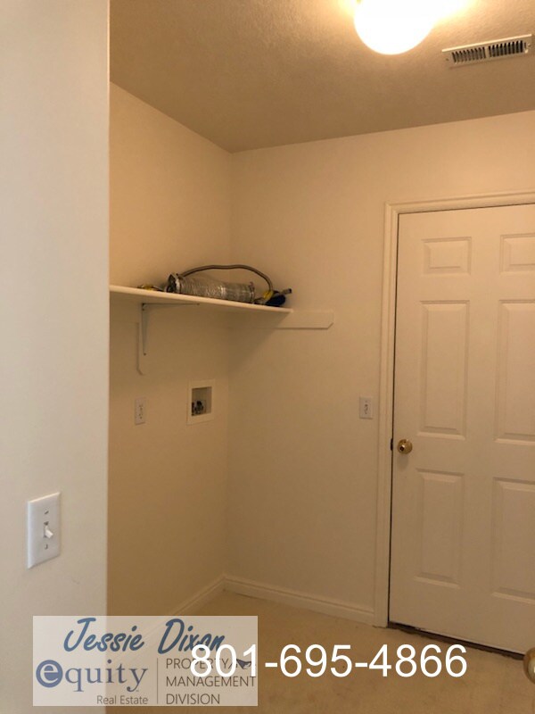 Building Photo - 1322 N Monroe Blvd