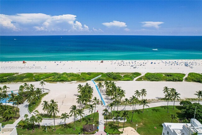 Building Photo - 1150 Collins Ave