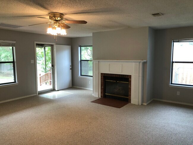 Huge living room with gas fireplace - 509 Freestone Dr