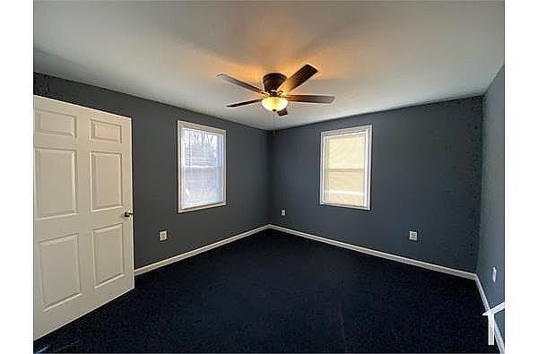 Building Photo - 4 Bedroom detached house