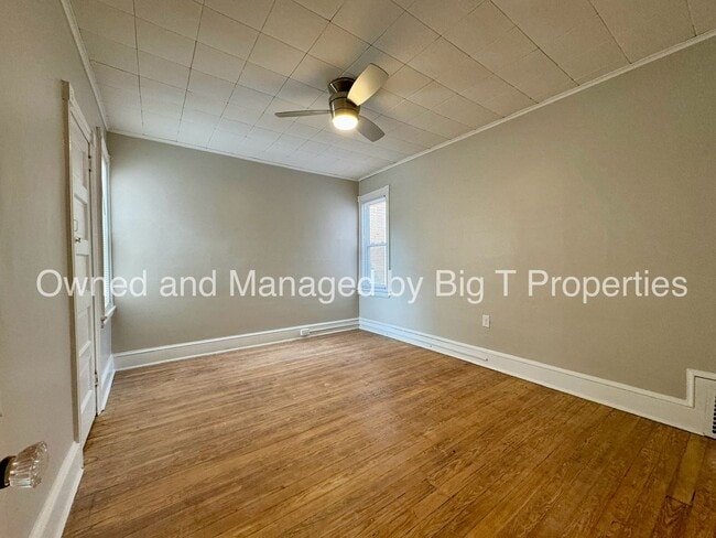 Building Photo - 3 bd updated Townhouse in Baynard Village