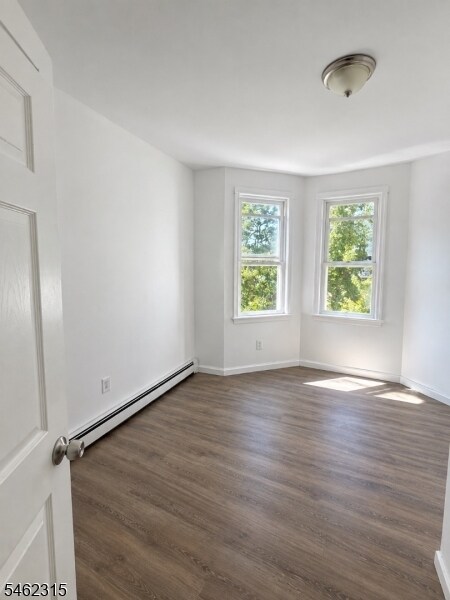 Building Photo - 537 S Park St