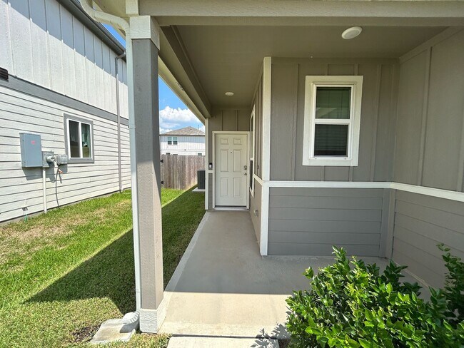 Building Photo - 17630 Chisel Plow Dr