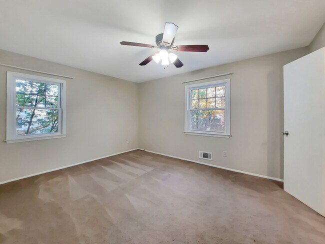 Building Photo - Rare Find! Private 4BR / 2.5BA Home on Nea...