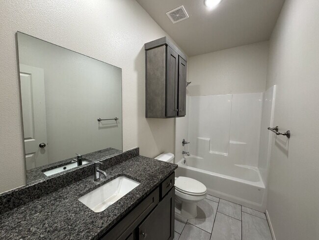 Building Photo - Luxurious Home Located in Frenship District with Easy Access to Marcha Sharp Freeway!