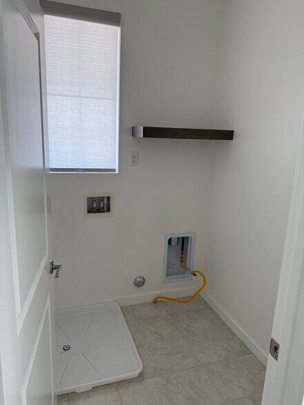 Washer & Dryer area - 26149 Park Ave