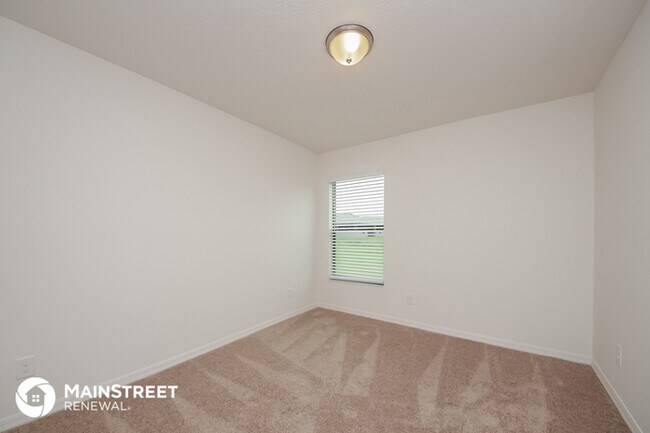 Building Photo - Newly Built in The Ridge @ Swan Lake!