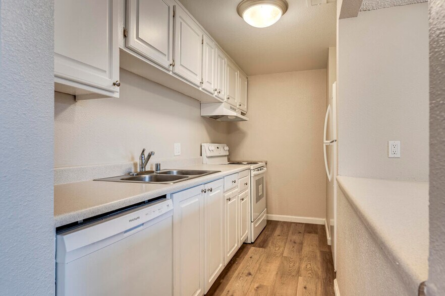 Evergreen Apartments 790 Brinkby Ave Reno NV 89509 Apartment Finder