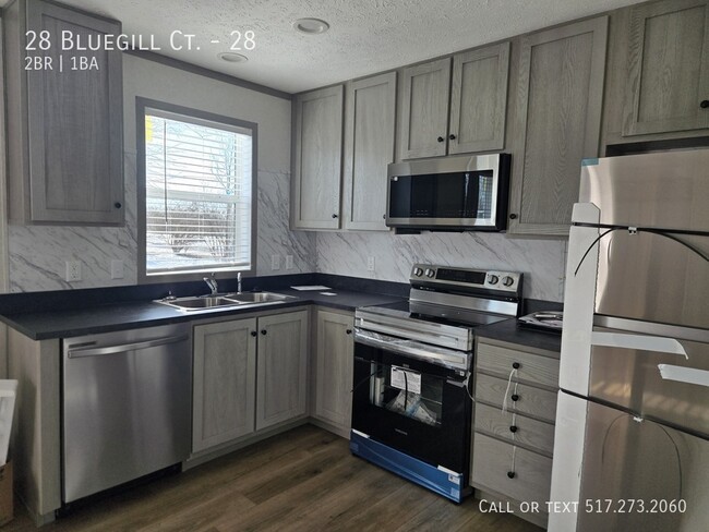 Building Photo - Brand new 2 bed / 1 bath mobile home at Is...