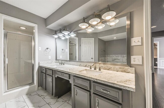 Building Photo - 4310 Brightwood Dr