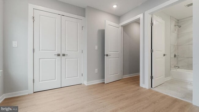 Building Photo - 1432 Ogden St