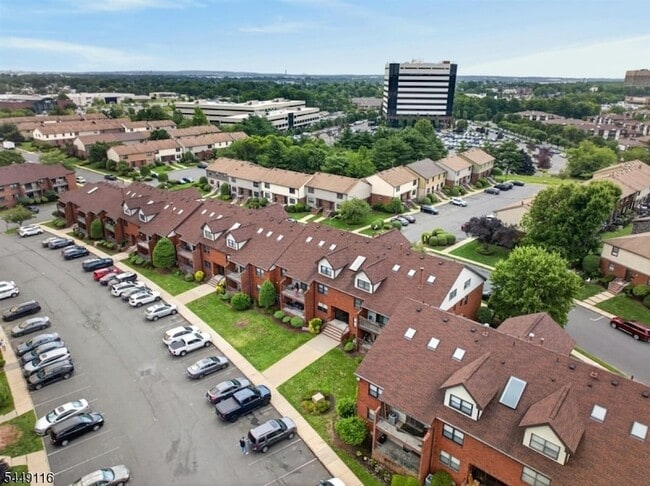 Building Photo - 94 Beverly Hl Ter