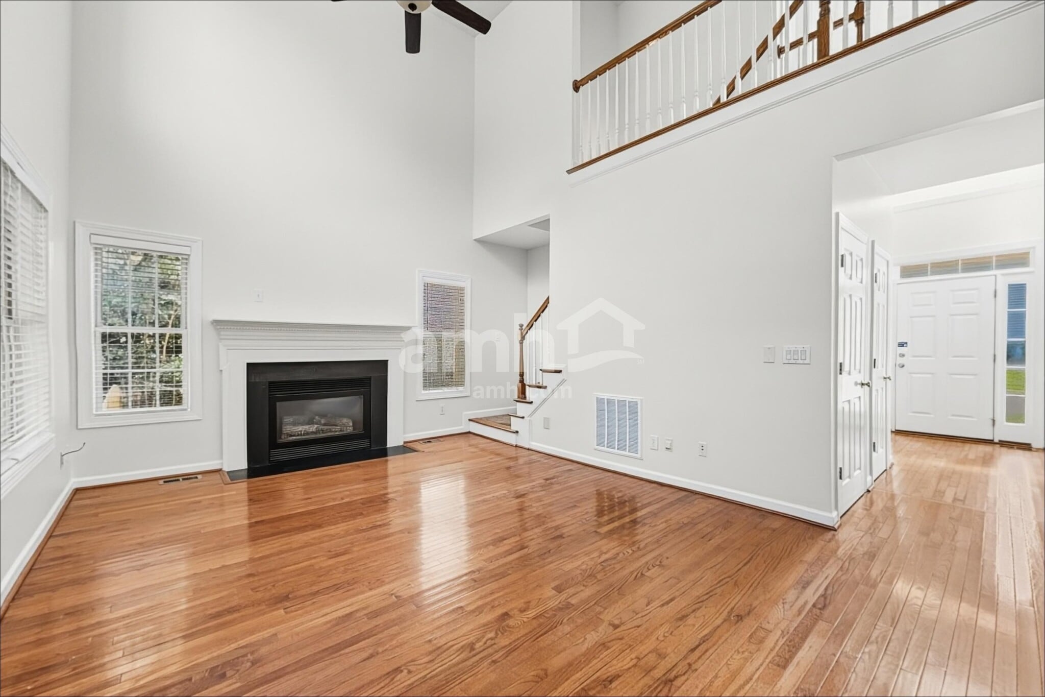 Building Photo - 4030 Belle Meade Cir