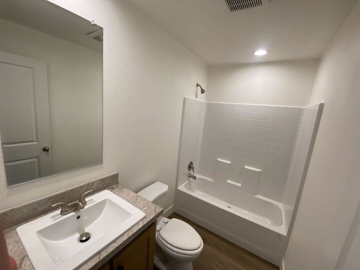 Building Photo - 2060 N Center St