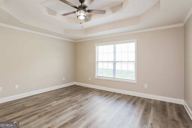 Building Photo - 204 Raleigh Way