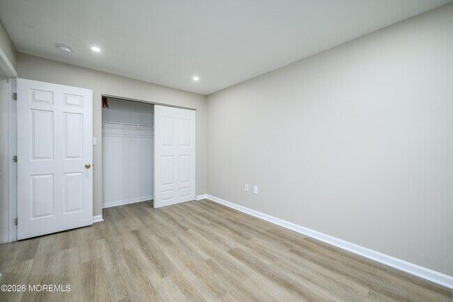 Building Photo - 114 Watson Ave