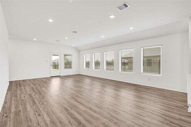 Building Photo - 2952 Cordova Hl Dr