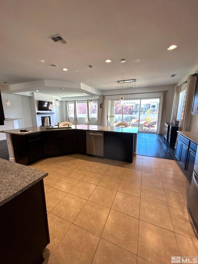 Building Photo - 2070 Blue Boy Ln