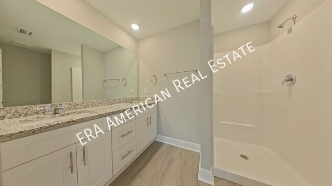 Building Photo - 828 Kenneth Dr