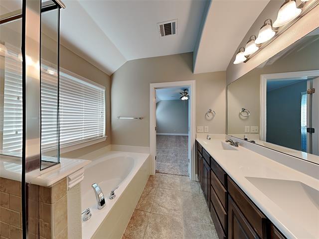 Building Photo - 496 Oak Hills Ln