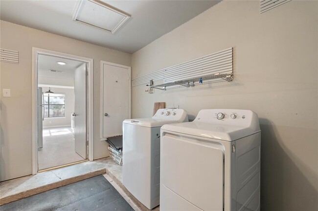 Building Photo - 9209 Kempler Dr