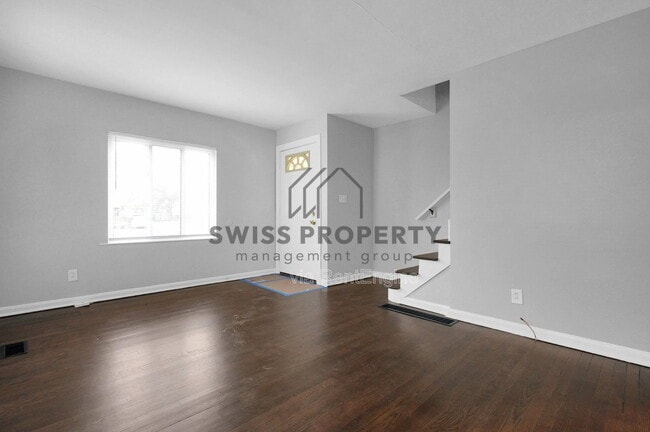 Building Photo - 2229 Middlehurst Dr