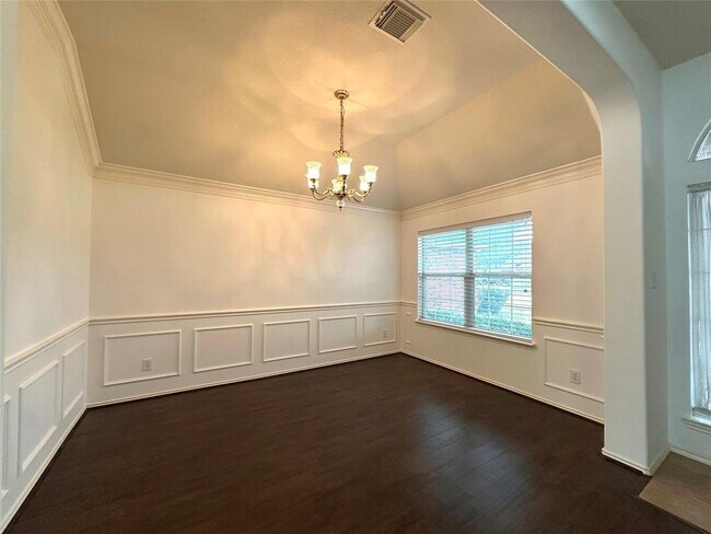 Building Photo - 24018 Indian Hills Way
