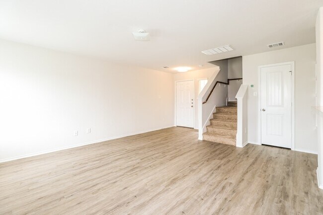 Building Photo - 3428 Cannon Dr