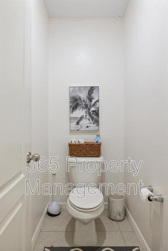 Building Photo - 15257 Mille Fiore Blvd