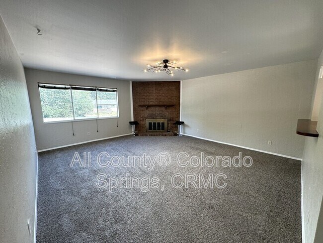 Building Photo - 2902 Airport Rd