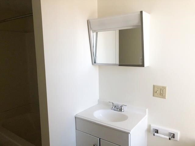 Building Photo - 4 Martin St