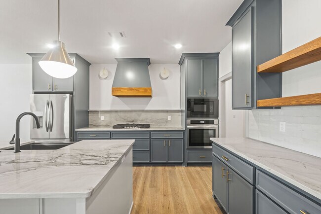 Building Photo - 1509 Padova Ave